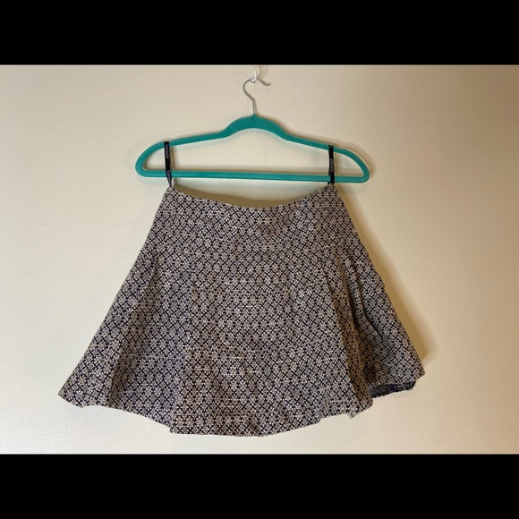 SOLD High Waisted Topshop Pleated Holiday Mini Skirt Small - Picture 4 of 4